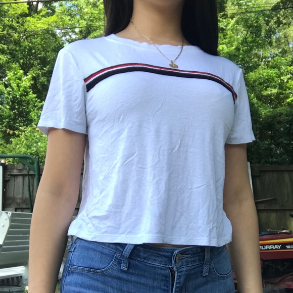 Forever 21 White Crop Top - Picture 2 of 2